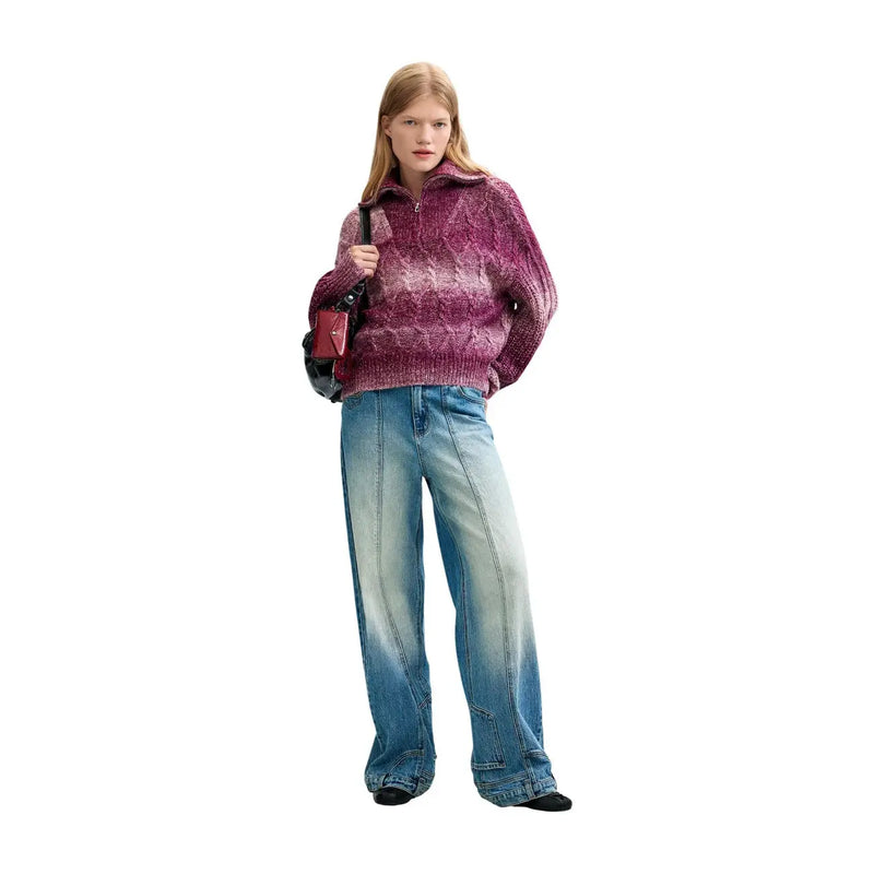 Desigual Damenpullover aus bordeauxfarbenem Wollmischgewebe in einem gemütlichen Farbverlauf von Rosa und Lila mit strukturiertem Zopfmuster