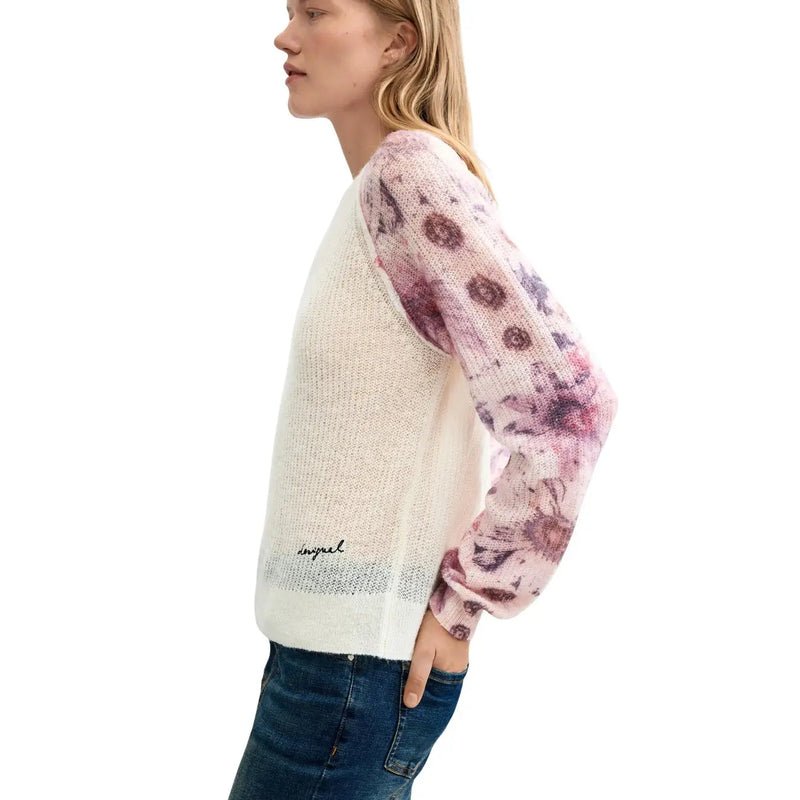 Desigual Damen-Strickpullover mit Blumenmuster, weiß, aus Wollmischung, in einem zarten Off-White-Ton mit rosa-lila Blumenmuster an den Ärmeln.