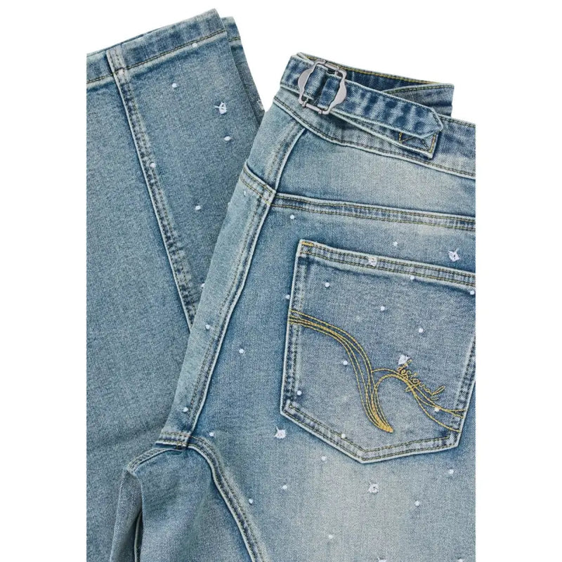 Desigual Damen-Jeans in Hellblau mit Used-Look, hinten mit Strasssteinen und goldenem Logo