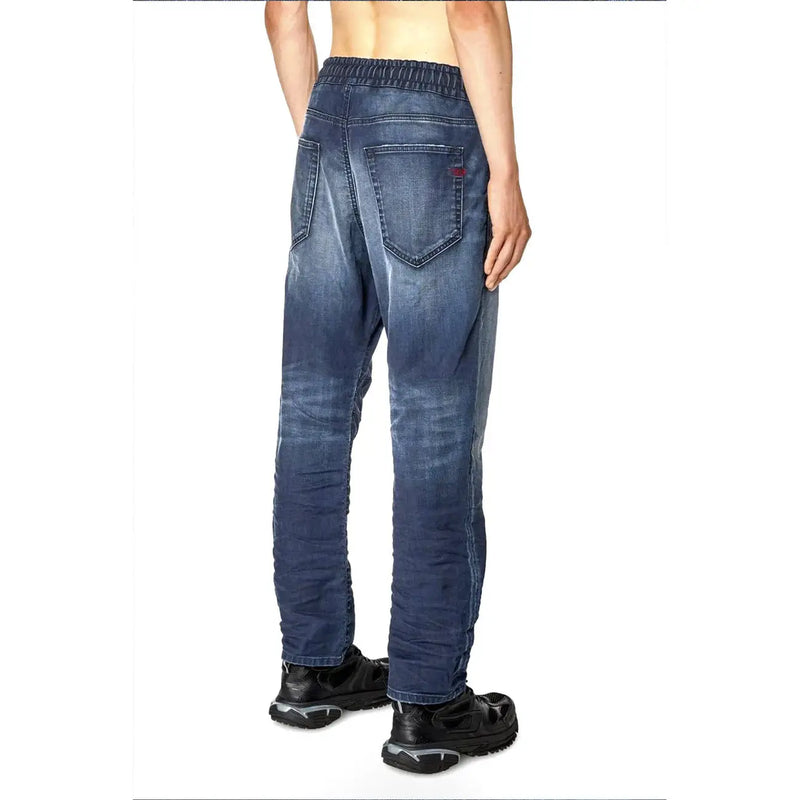 Diesel Herrenjeans aus dunkelblauem Denim mit elastischem Bund und verwaschenem Used-Look, Vorderansicht