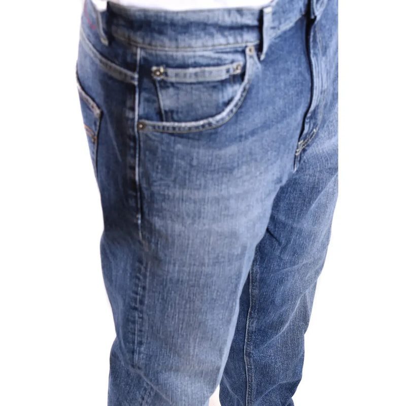 Dondup mittelblaue Herrenjeans aus Denim mit fünf Taschen und dezenter Waschung, Vorderansicht