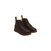 Dunkelbraune Leder-Ankle-Boots für Herren von Dr. Martens, von hinten gezeigt, mit strapazierfähigem Ambassador-Design