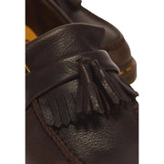 Dr. Martens Herren-Ledermokassins, braunes Modell Adrian, mit dunkelbraunem Leder, Fransenquasten und sichtbaren Nähten