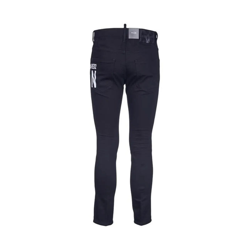 Dsquared2 Herrenjeans in Schwarz, schmale Passform, weißer Schriftzug auf der Gesäßtasche, Rückansicht