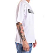Weißes dsquared2 Herren-Baumwoll-T-Shirt mit Rundhalsausschnitt und schwarzem Logo auf der Brust im lässigen Stil