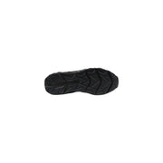 Schwarze Gummisohle mit geometrischem Profil der ea7 Herren-Sportschuhe in Schwarz und Beige, entwickelt für optimale Leistung