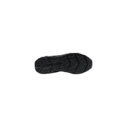 Schwarze Gummisohle mit geometrischem Profil an schwarzen ea7 Herren-Sneakers aus Polyester, sportliche Slip-On-Schuhe aus Polyester.