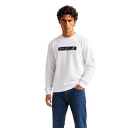 Ea7 Weißes Herren-Sweatshirt aus Baumwolle mit langen Ärmeln und schwarzem rechteckigem Logo auf der Brust, normale Passform