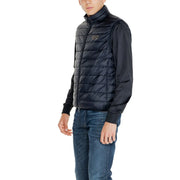 Ea7 Schwarze Steppjacke für Herren mit hohem Kragen und goldenem Logo auf der Brust, Vorderansicht