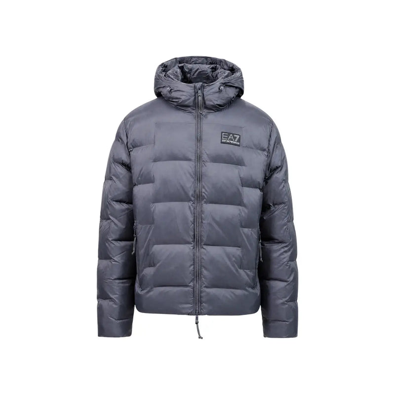 Ea7 Steppjacke für Herren in Dunkelgrau mit Kapuze und gestepptem Design mit Logo-Patch auf der Brust (Vorderansicht)