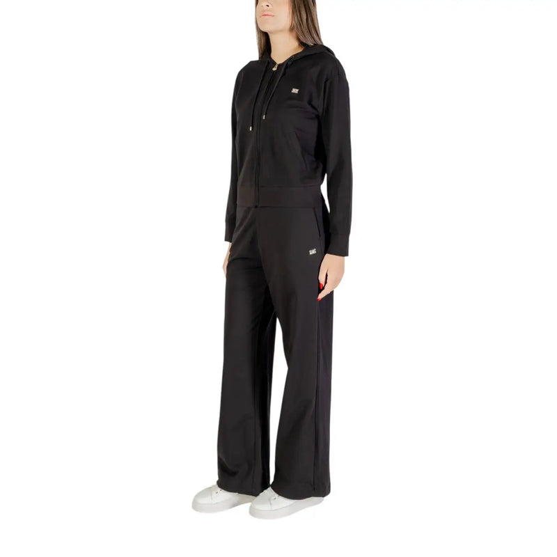 Ea7 Schwarzes Damen-Baumwoll-Set bestehend aus Kapuzenpullover mit Reißverschluss und weit geschnittener Hose im minimalistischen Design mit dezenten Markenlogos.