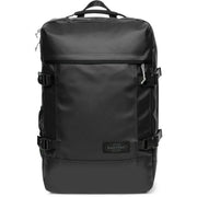 Eastpak Herren-Rucksack aus lila Polyester mit Taschen, schwarzer Rucksackrücken mit matter Oberfläche und verstärkten Tragegurten.