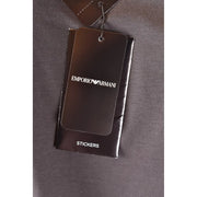 Schwarzes Emporio Armani-Etikett für Aufkleber auf der Rückseite eines grauen Emporio Armani Herren-Baumwoll-T-Shirts