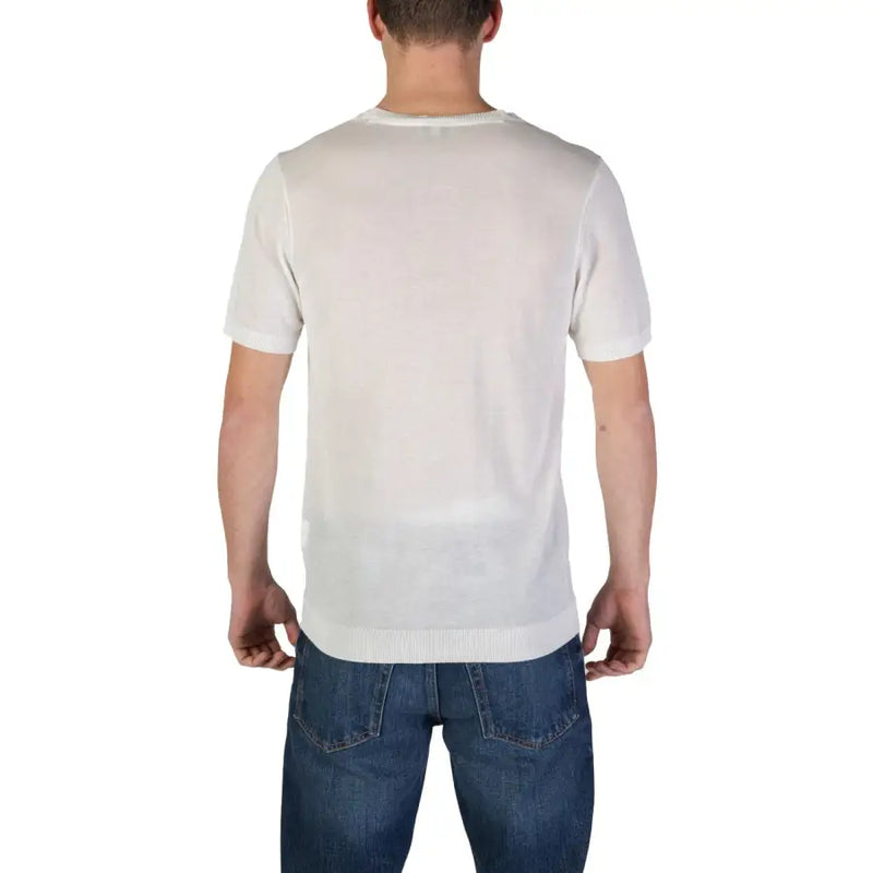 Herren-Polohemd einer modischen Marke, weiß, kurzärmelig, aus Viskose-Strick t-shirt mit geripptem Rundhalsausschnitt und Saum