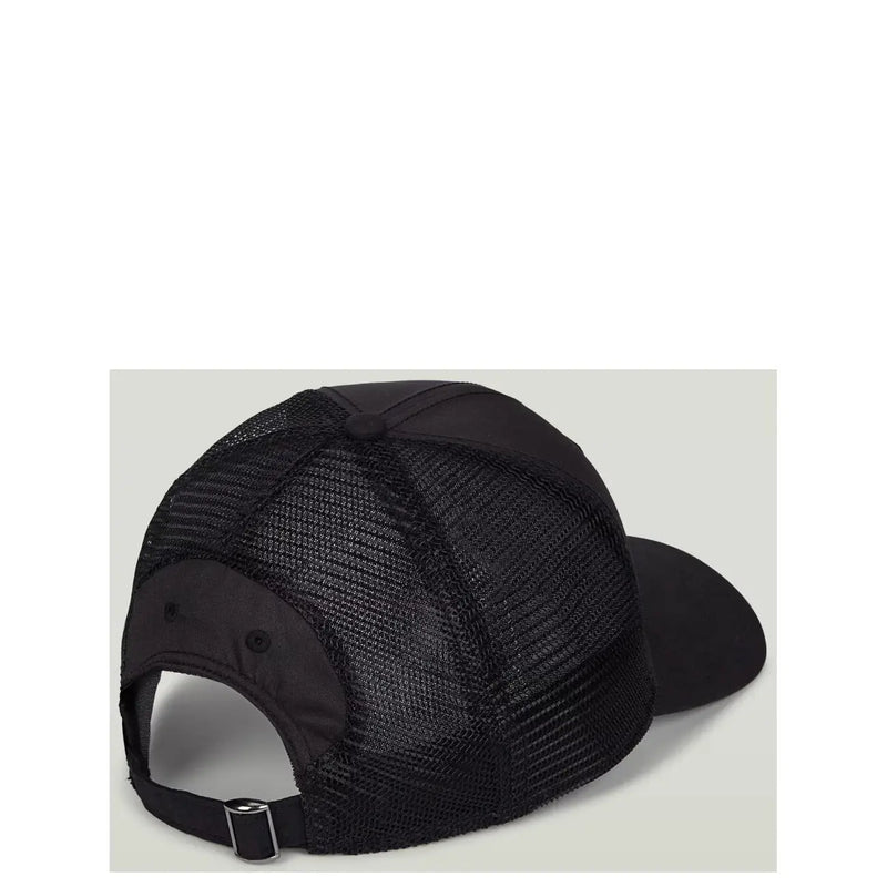 Schwarze G-Star Herren-Mesh-Kappe mit schwarzem Schirm und verstellbarem Riemen aus bedrucktem Polyester.
