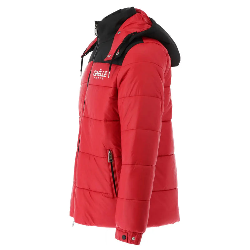 Gaelle Paris Herren-Steppjacke aus rotem Polyester mit schwarzer Kapuzenborte und Logo auf dem Brustreißverschluss