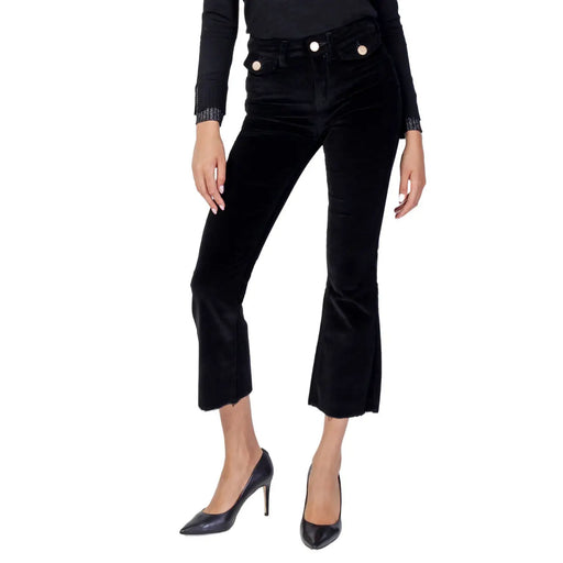 Schwarze Samt-Schlaghose mit goldfarbenen Knöpfen am Bund von Gaudi Jeans, Damen-Baumwollhose, 221BD25010