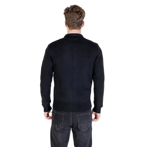 Men’s navy blue full-zip cardigan sweater with ribbed cuffs and hem for fall winter style