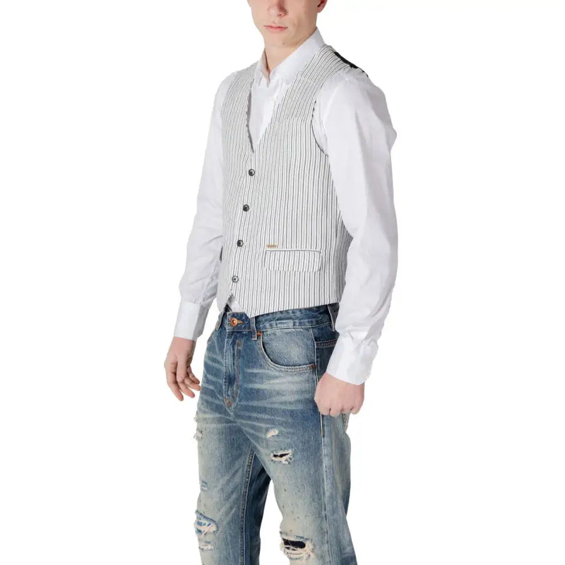 A men’s black pinstripe linen cotton gilet by Gianni Lupo with classic stripes black buttons and subtle pocket detail