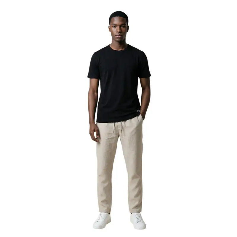 Gianni Lupo Männer t-shirt Schwarzes, kurzärmeliges Rundhals-T-Shirt aus weichem Material für die Freizeit.