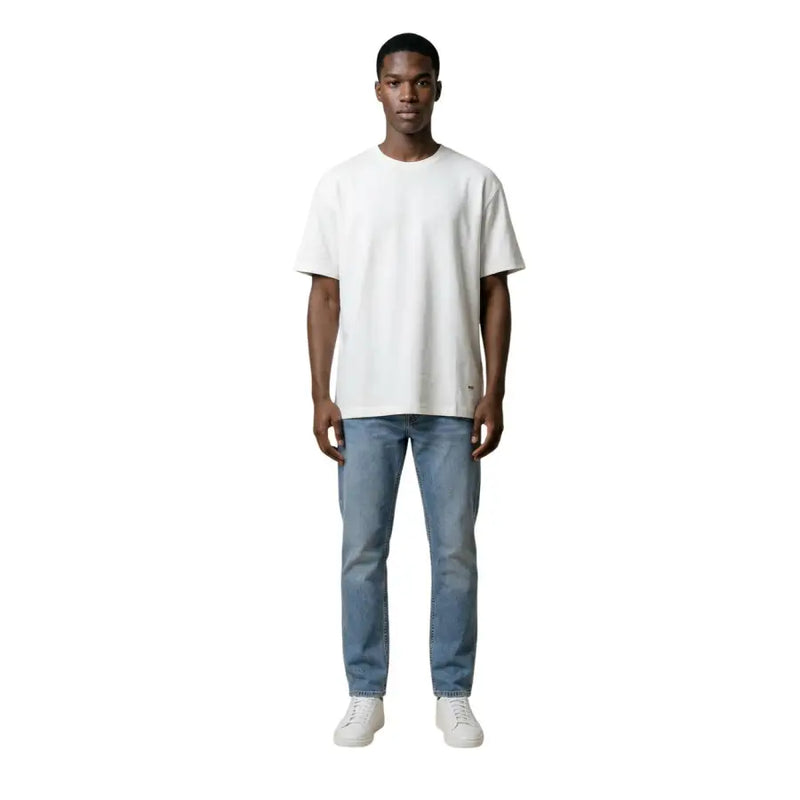 Gianni Lupo Weißes Herren-T-Shirt mit Rundhalsausschnitt, 100 % Baumwolle, dezenter Struktur und kleinem Logo unten links
