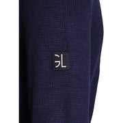 Gianni Lupo Herren-Wollpullover in Dunkelblau mit strukturiertem Strickärmel und schwarzem, gesticktem Patch-Detail, Detailansicht