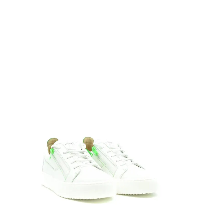Weiße Herren-Sneaker von Giuseppe Zanotti aus Leder mit Reißverschluss und neongrünen Reißverschlussdetails an der Seite.
