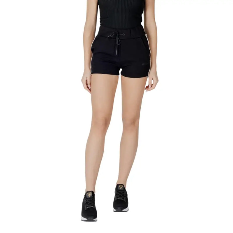 Guess Active Schwarze Damen-Sportshorts mit Kordelzug und Seitenstreifen