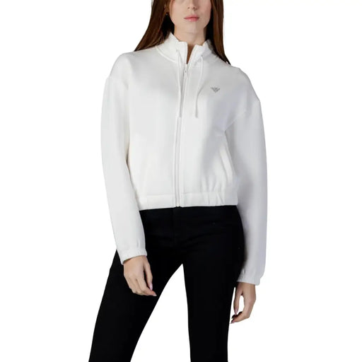 Guess Active weiße Reißverschlussjacke mit gesticktem Logo auf der Brust