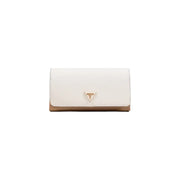 Elegantes Weißbeige Guess Geldbörse mit goldverziertem Logo auf Schultertasche