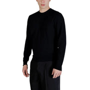 Guess Herren-Strickwaren Kadir Tech schwarzer Langarmpullover aus weichem Material mit glatter, figurbetonter Strickstruktur