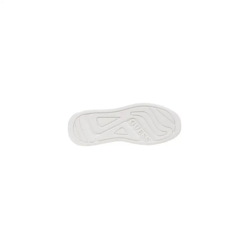 Weiße Gummisohle mit geprägtem Guess Logo und geometrisches Profilmuster auf Guess Herren-Sneaker aus schwarzem Leder, Modell Elba