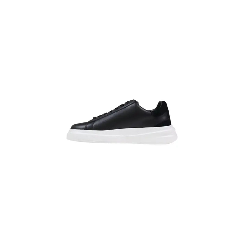 Guess Herren-Sneaker Elban Lowtop Schwarze Wildlederschuhe mit dicker weißer Gummisohle für den Alltag