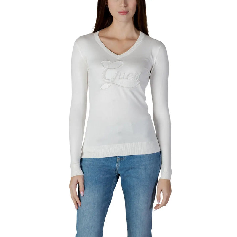 Weißer Gucci-Strickpullover mit V-Ausschnitt, langen Ärmeln und dezentem, gesticktem Logo für Damen in einer Guess Strickwarenprodukt mit schwarzen Strasssteinen