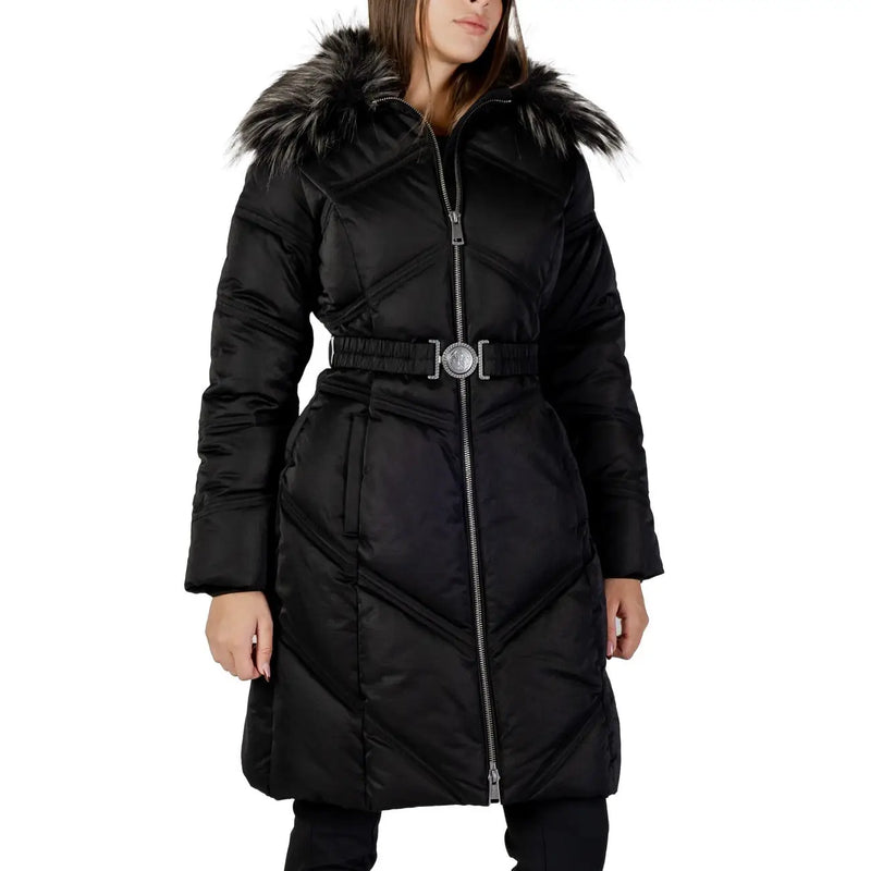 Guess Schwarze, lange Damen-Winterjacke aus Baumwollmischgewebe mit Reißverschluss, Steppdesign, pelzgefütterter Kapuze und silberfarbener Gürtelschnalle