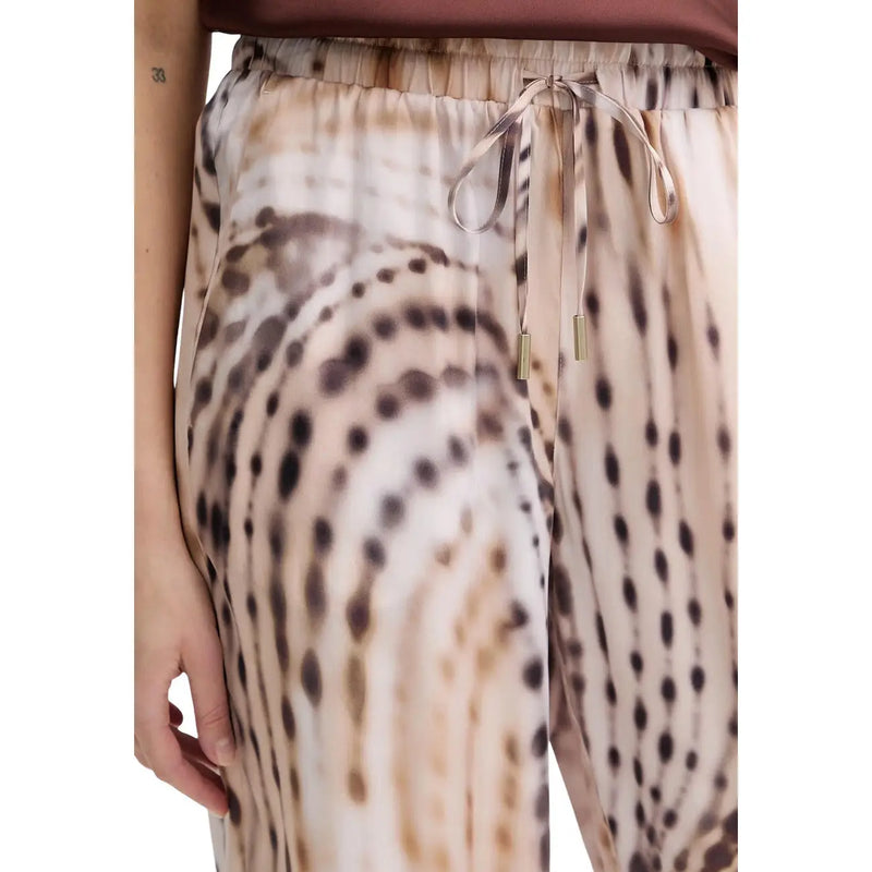 Guess Dalia Damen-Jogginghose aus beigem Lyocell mit beige-braunem Batikmuster, hohem Bund und Kordelzug