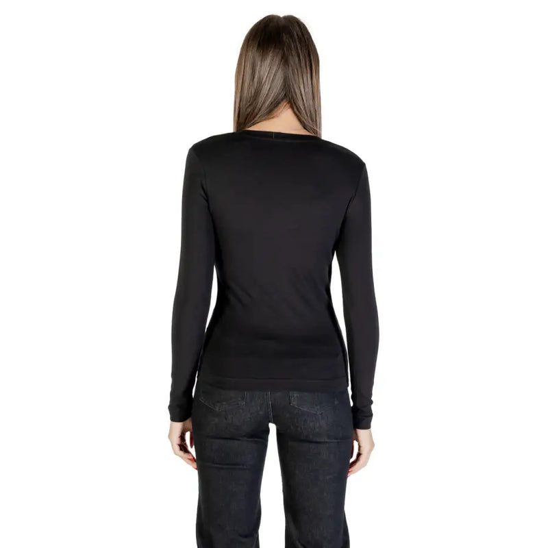 Guess women long sleeve black round neck fitted top with printed design for casual and stylish wear