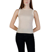 Guess Frauenpanzer top Beigefarbenes, ärmelloses Rundhalsshirt mit dezentem Schimmer und Rippstruktur für lässige Anlässe