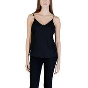 Guess Damen schwarzes Satin-Tanktop top mit V-Ausschnitt und dünnen Trägern aus Polyester für stilvolle Freizeitkleidung