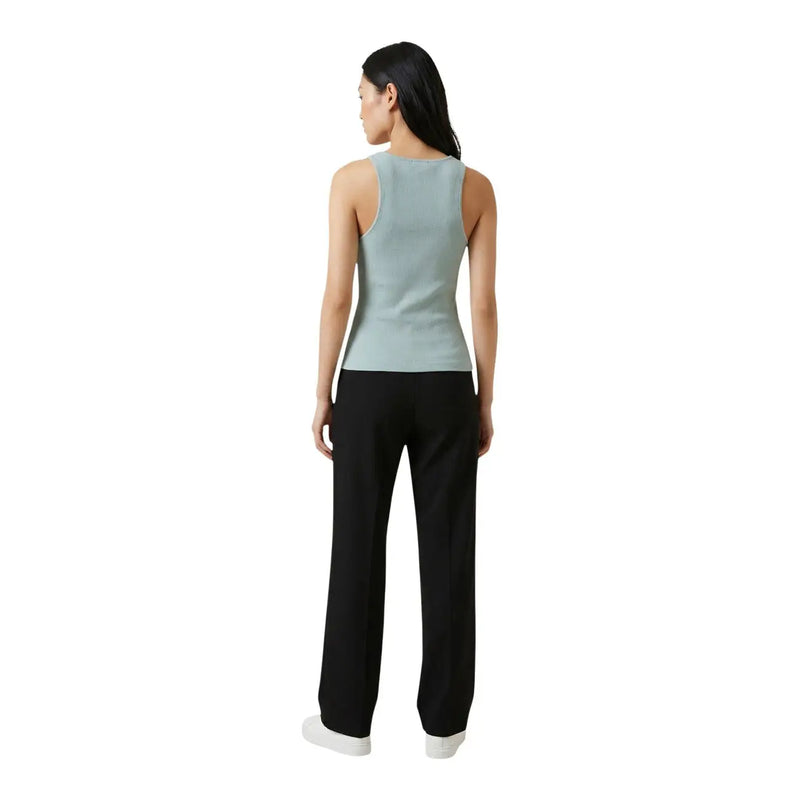 Guess Frauenpanzer top Grünes, ärmelloses Rundhalsshirt aus Polyester mit eleganter, figurbetonter Silhouette und dezenter Textur