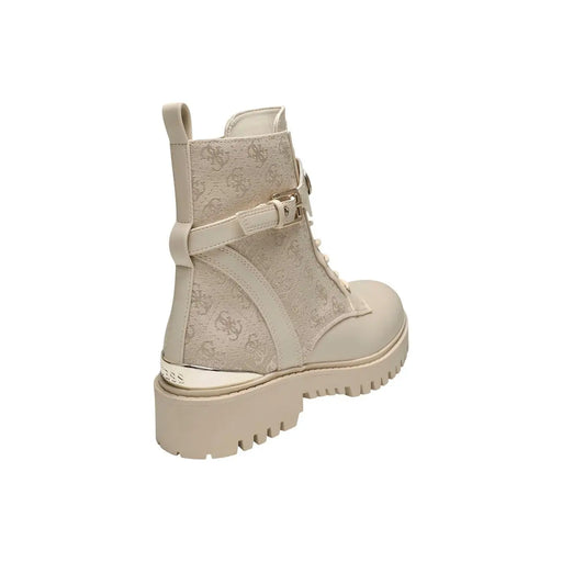 cremefarben Guess Weiße Damenstiefel aus Polyester und Polyurethan mit strukturierter Oberfläche und Metallschnalle.