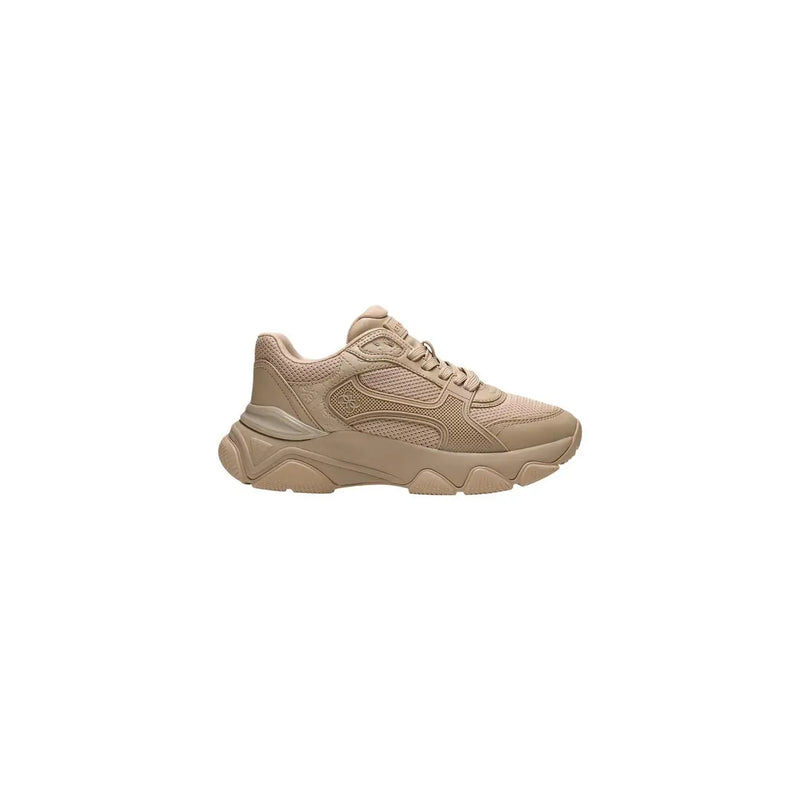 Beige chunky Guess women white sneaker with mesh and synthetic overlays and thick rubber sole made of polyester polyurethane
