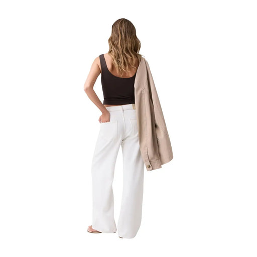 Guess Weit geschnittene Damenhose aus weißem Baumwoll-Lyocell mit Knöchellänge und weitem Bein.