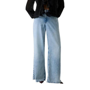Guess Weite, lockere Damenjeans aus Lyocell-Mischgewebe in hellem Denim mit entspannter, gerader Silhouette und dezenter Waschung.