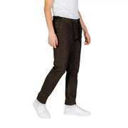 Hamaki-ho men trousers in brown cotton blend corduroy with a drawstring waistband and plain zip closure
