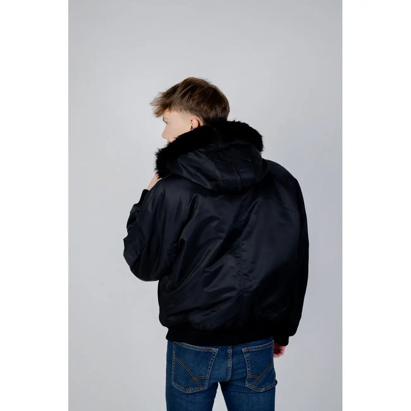 Schwarze Bomberjacke mit flauschiger, mit Kunstfell gefütterter Kapuze aus Polyamid von Hugo Herrenkollektion