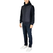 Schwarze, gesteppte Kapuzenjacke mit durchgehendem Reißverschluss und gerippten Bündchen von Hydra Clothing, Herren, Polyester, Herbst-Winter-Kollektion