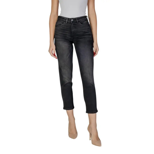 Ichi Schwarze, hochgeschnittene, schmal geschnittene Cropped-Jeans aus Denim für Damen mit Waschung