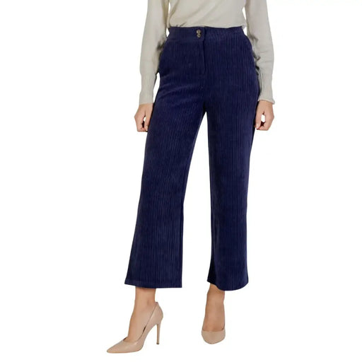 Ichi navy blue corduroy wide-leg cropped trousers with ribbing