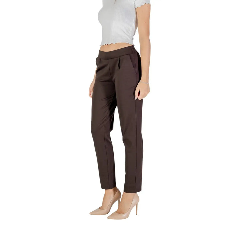 Ichi Damen braune, taillierte Hose aus Polyester mit elastischem Bund, elegantem geradem Bein und dezenten Bundfalten.